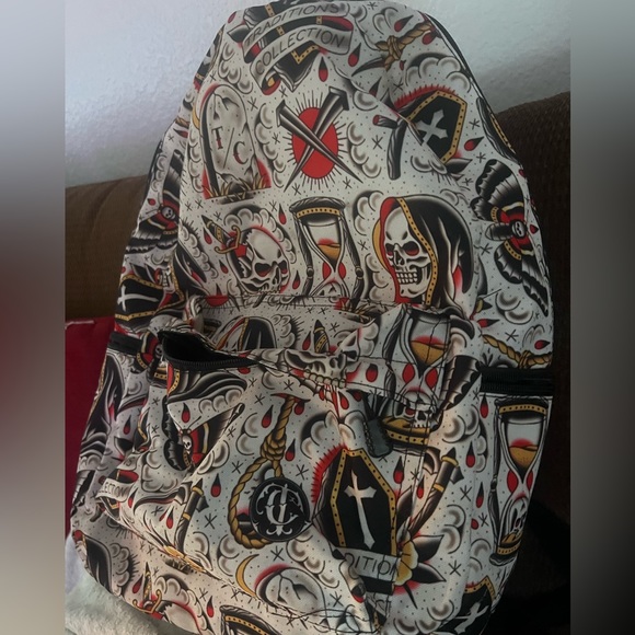 Traditional backpack - Picture 2 of 3